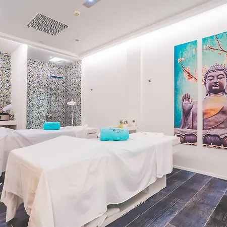 Lava 5* بويرتو ذيل كارمين