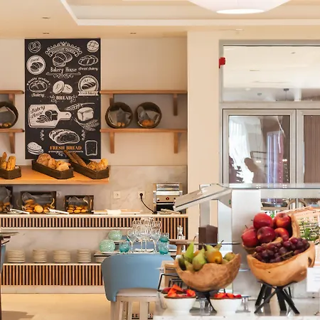 Lava 5* Puerto del Carmen (Lanzarote)