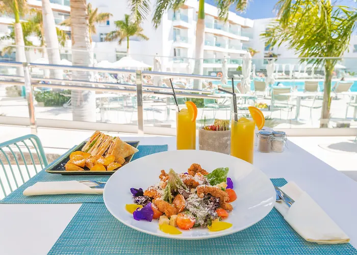 Otel Lava Puerto del Carmen (Lanzarote)