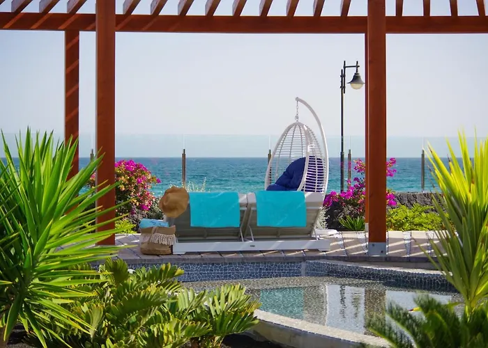 Lava فندق بويرتو ذيل كارمين