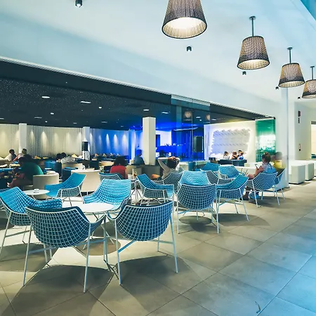 Ξενοδοχείο Lava 5*