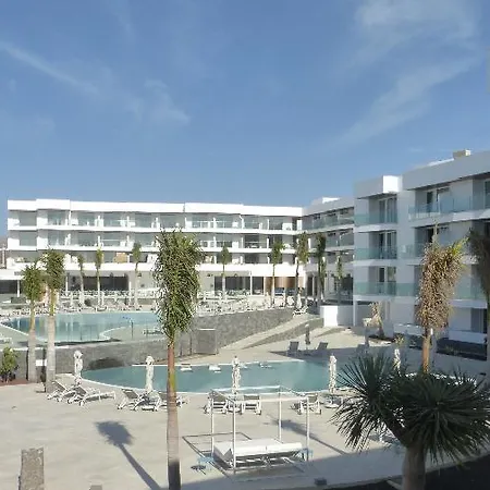 מלון Lava